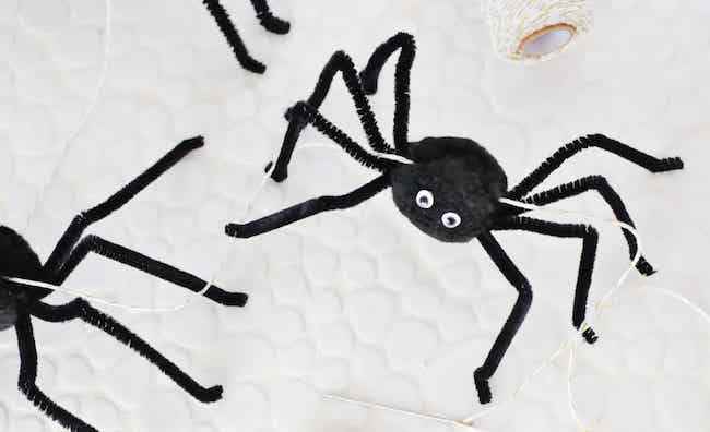 18 Easy Halloween Crafts for Kids