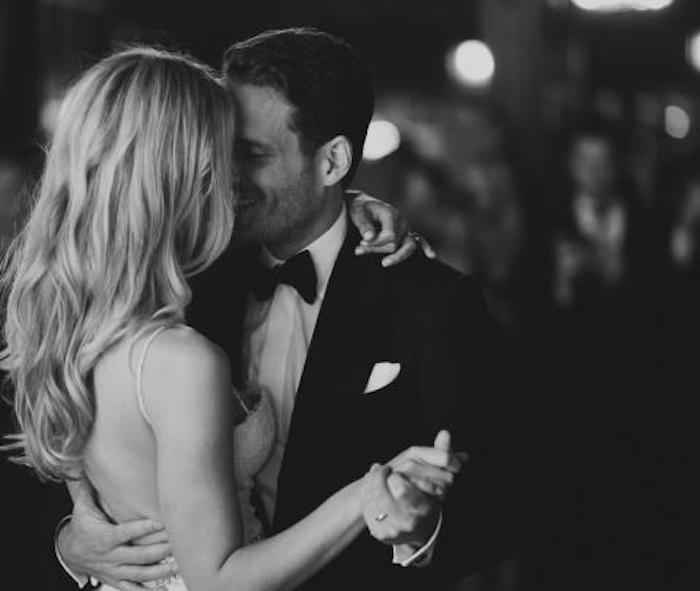 30 prime canzoni da ballo per il tuo matrimonio che non sono esagerati