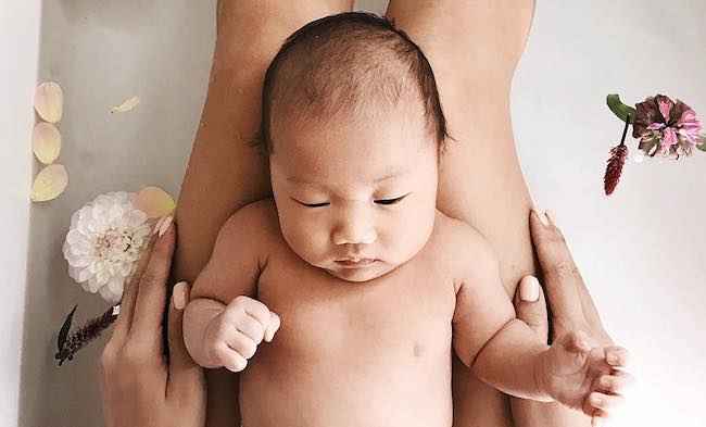 9 productos de belleza que puedes compartir con tu bebé
