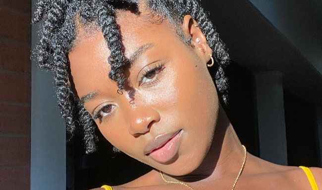 5 Peinados fáciles listos para el zoom para mujeres negras